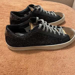 P448 John Low Top Sneaker